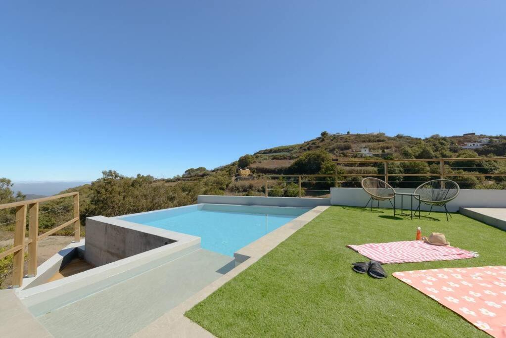 Villa Con Piscina Y Vista Al Mar Moya  Exterior photo